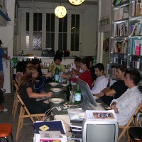 http://dejodelacombe.com/files/gimgs/th-2_FB03_les_artistes_1.jpg